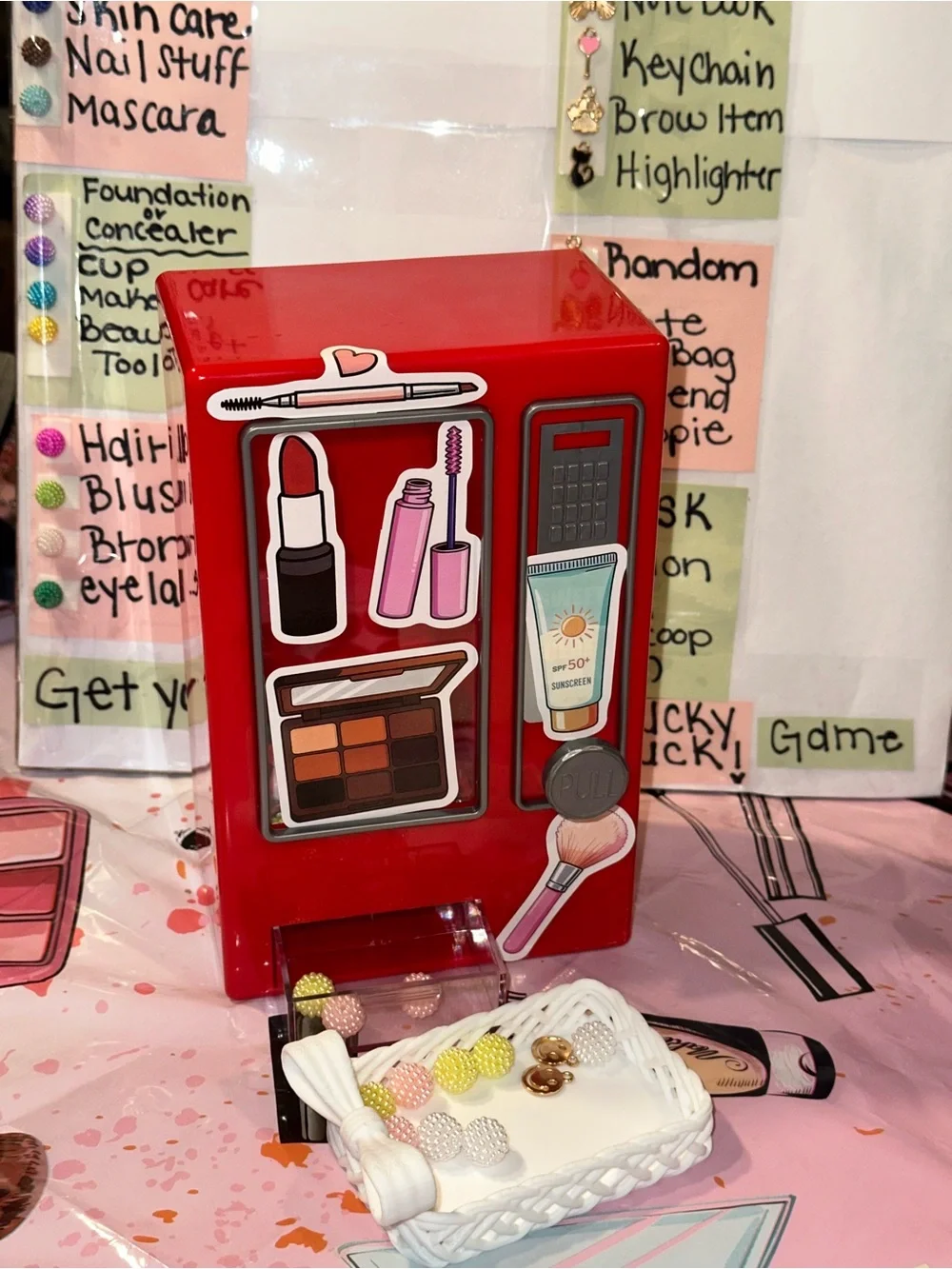 Makeup vending machine (READ DESCRIPTION FOR DETAILS)